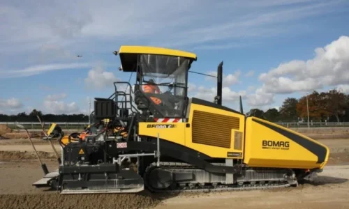 Paver machine
